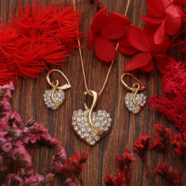 Cubic Zirconia & 18K Gold-Plated Heart Leverback Earrings Set Fashion